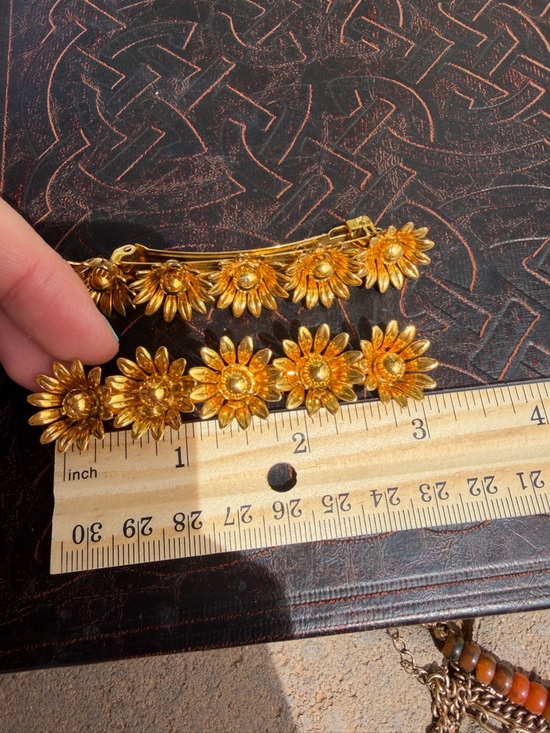 Jennifer Behr Golden Sunflower Hair barrettes - Set of 2 main image 4